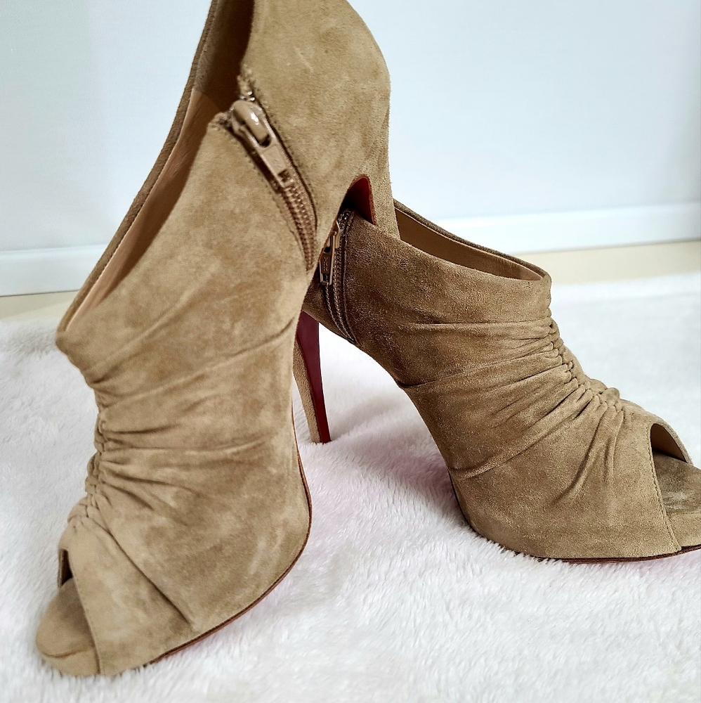 Christian louboutin 100